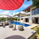 1 Pool and Villa 2